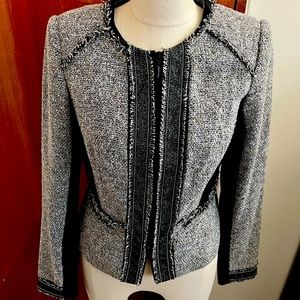 New w/tickets WHBM tweed jacket with zipper hand wash size 4 wear to work-jeans